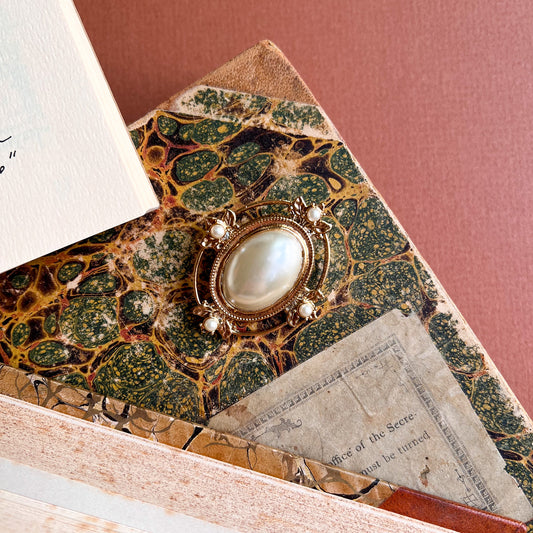 1950s Large Faux Pearl Brooch