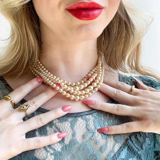1950s Multi-Layered Luxurious Pearl Necklace With Rhinestones