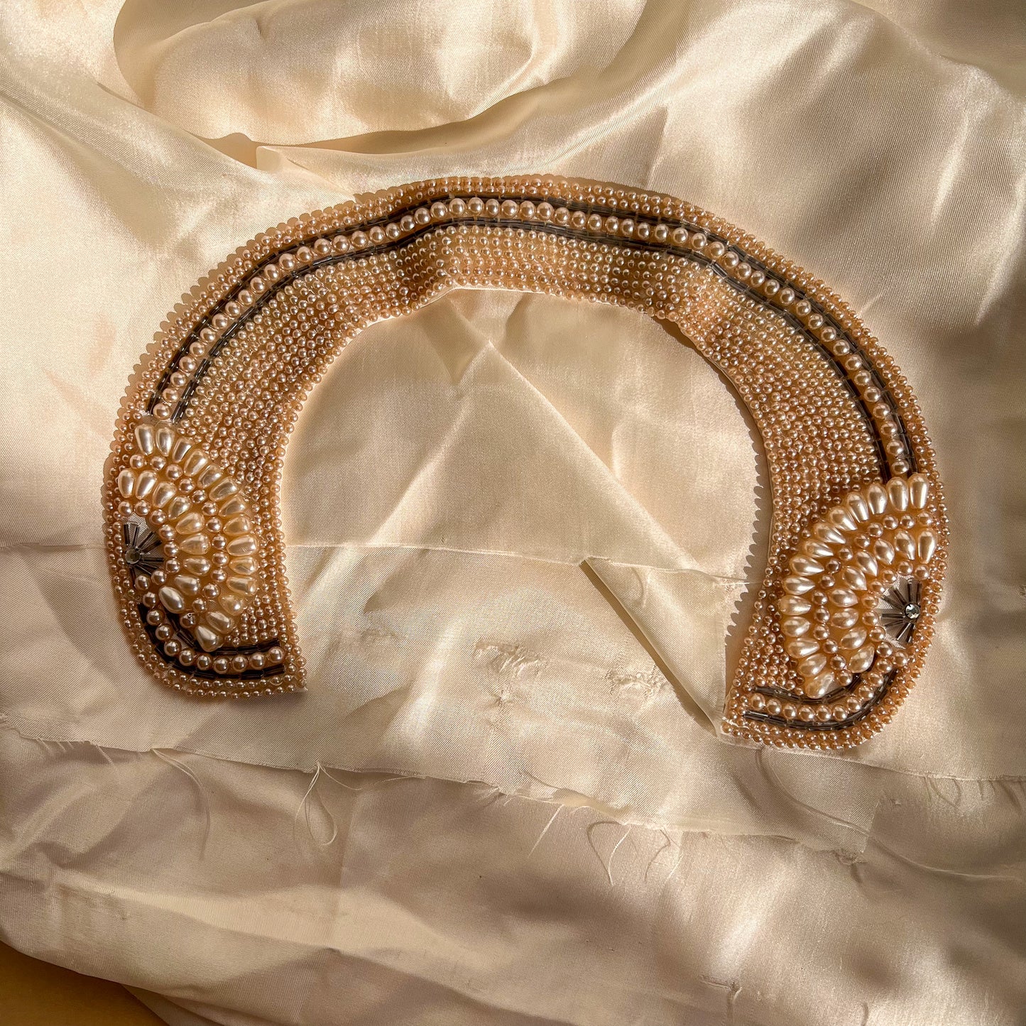 Stunning 1950s Pearl Encrusted Peter Pan Necklace