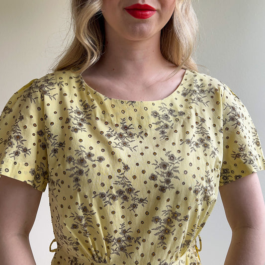 1950s Yellow and Black Printed Eyelet Dress (L)