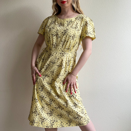 1950s Yellow and Black Printed Eyelet Dress (L)