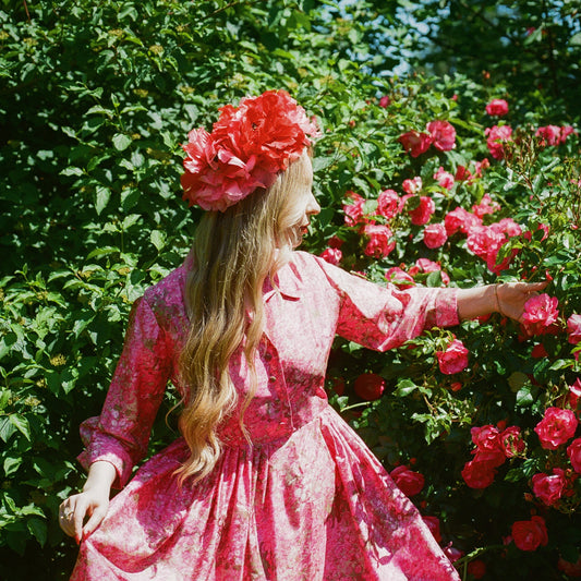 1950s Red and Pink Chiffon Flowers Hat