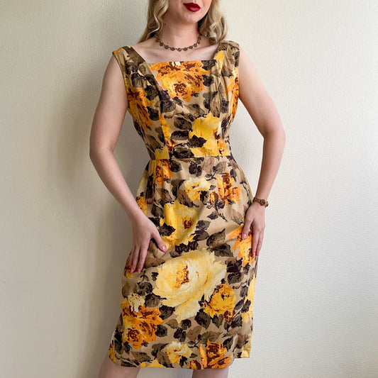 1960s Autumnal Blooming Roses Print Dress (M/L)