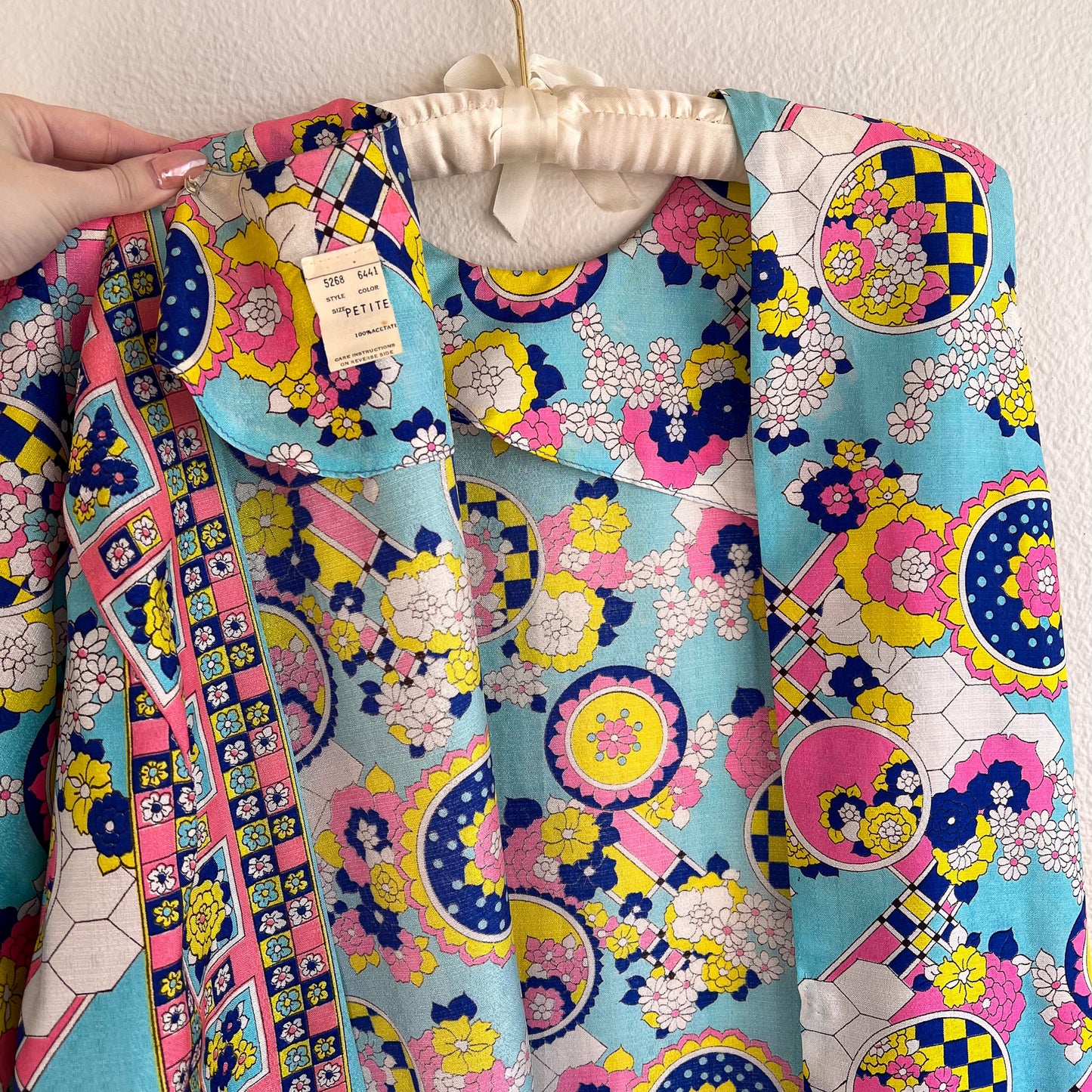 1960s Blue and Pink Psychedelic Print Maxi Dress (M/L)