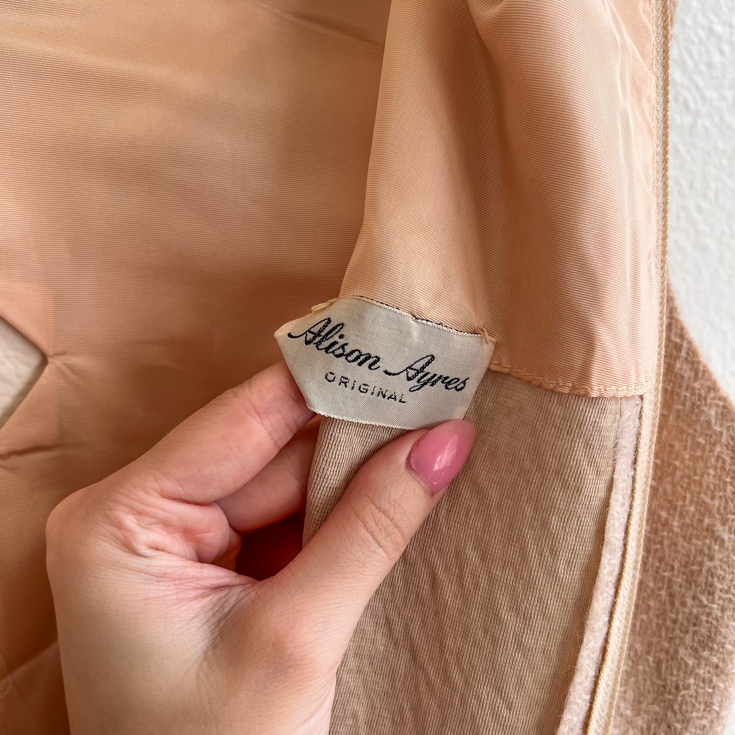 Stunning 1960s Cream Wool and Silk Dress (M/L)