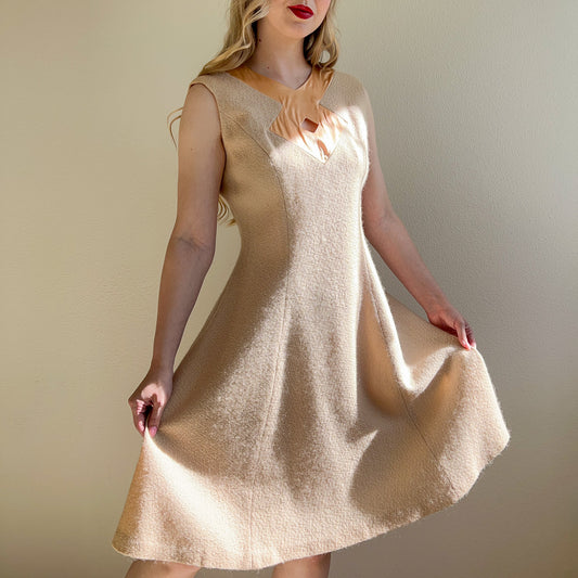 Stunning 1960s Cream Wool and Silk Dress (M/L)