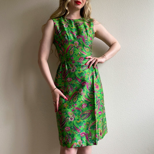 1960s Green and Pink Paisley Print Silk Cocktail Dress (S)