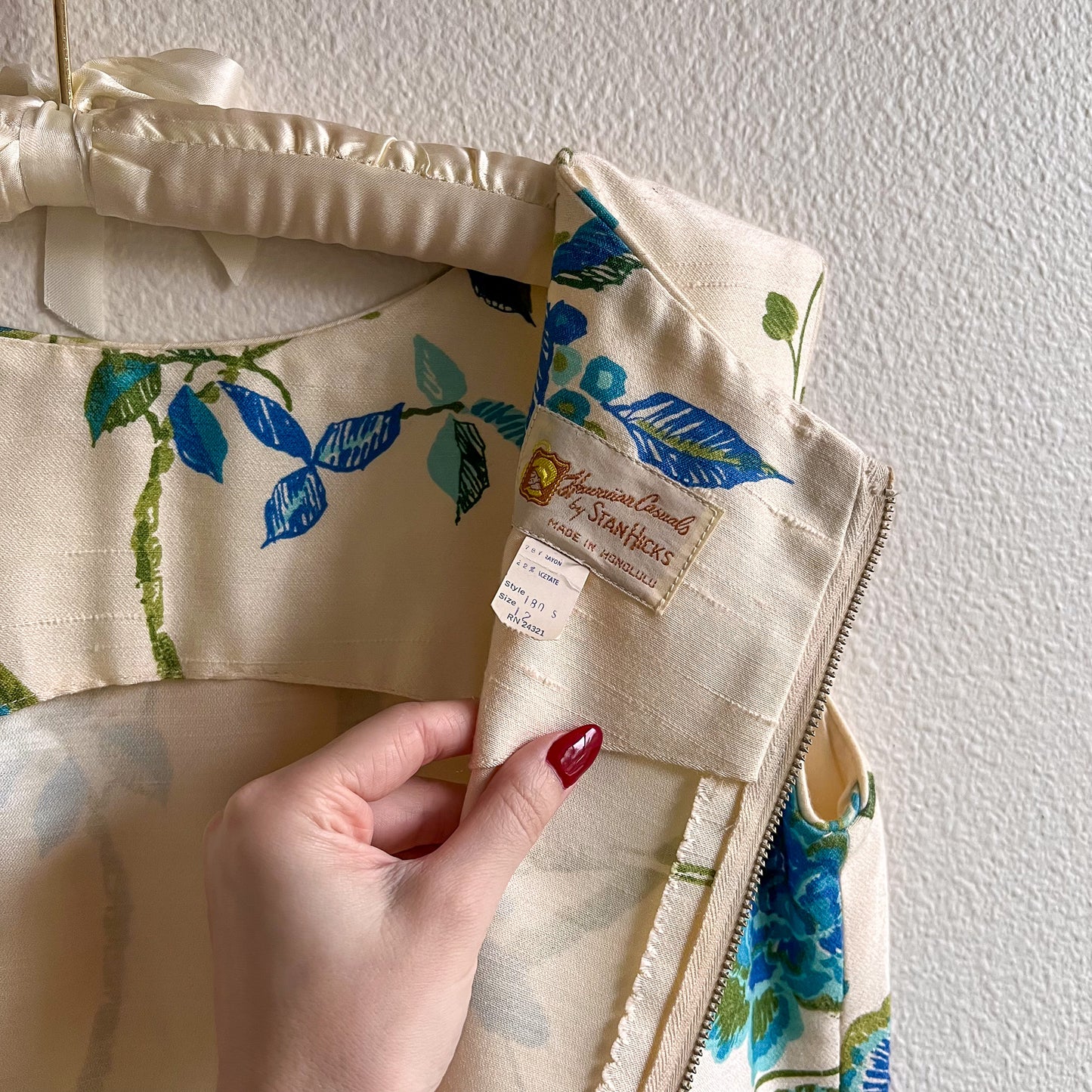 1960s Ivory Belted Dress With Blue Flowers (M)