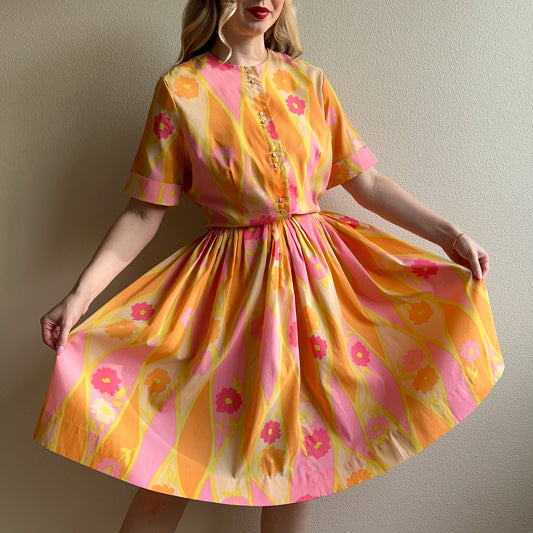 1950s Orange and Pink Sorbet Print Dress (M)