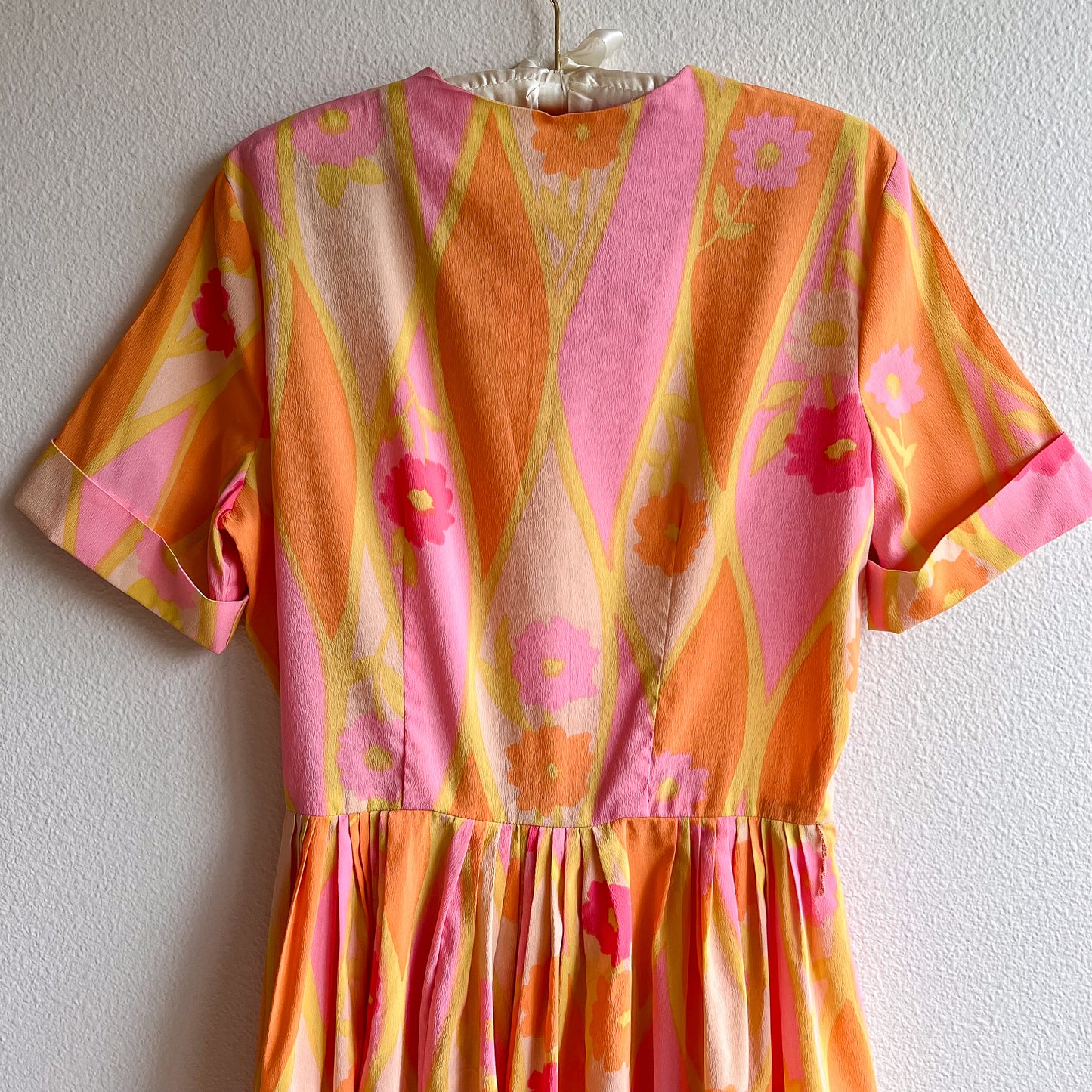 1950s Orange and Pink Sorbet Print Dress (M)