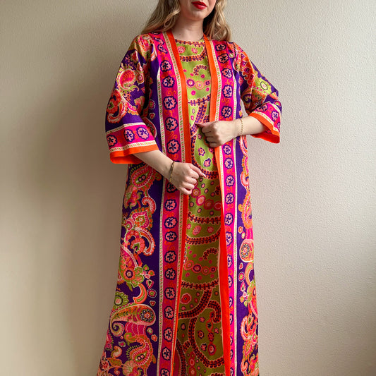 1960s Pink and Purple Psychedelic Print Maxi Dress (M/L)