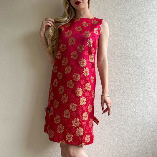 Exquisite 1960s Red and Gold Florals Shift Dress (S/M)