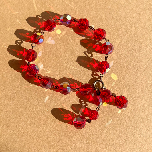 1960s Iridescent Red Beaded Bracelet