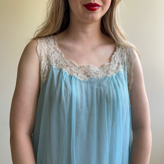 1960s Soft Blue Nylon Nightgown With White Lace (M/L)