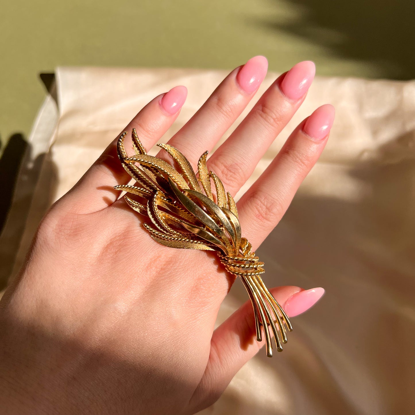1960s Bushel of Wheat Gold Brooch