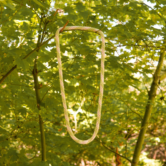 1960s Pale Green and White Beaded Necklace