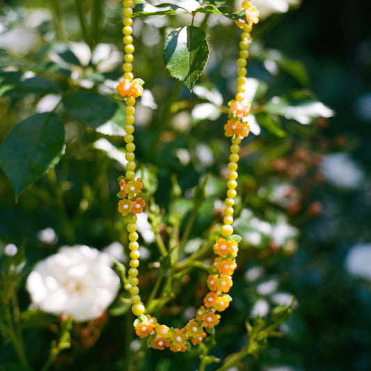 1960s Yellow Beaded Necklace With Orange Flowers