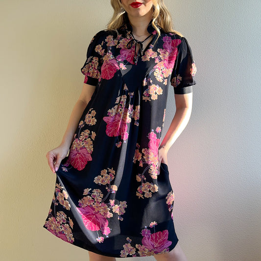 1970s Midnight Blue Dress With Purple Floral Print (S/M)
