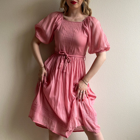 Charming 1970s Coral Pink Cotton Dress (XS/S)