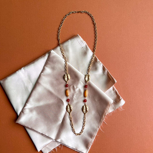1970s Gold Autumnal Leaves Long Necklace