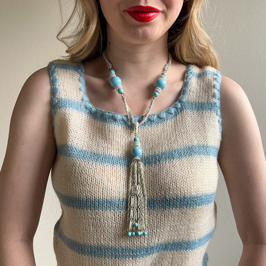 1970s White Chain Lariat Necklace With Blue Beads