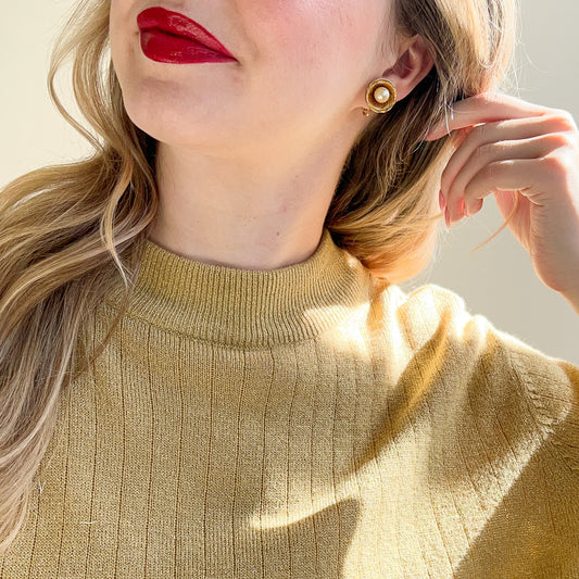 1980s Textured Gold-Tone Earrings With Large Pearls