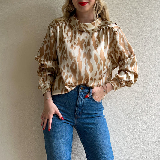 1990s Textured Blouse With Animal Print (L/XL)
