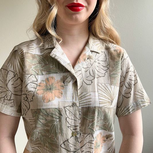 1990s Short Sleeve Button-Down With Tropical Print (S/M)