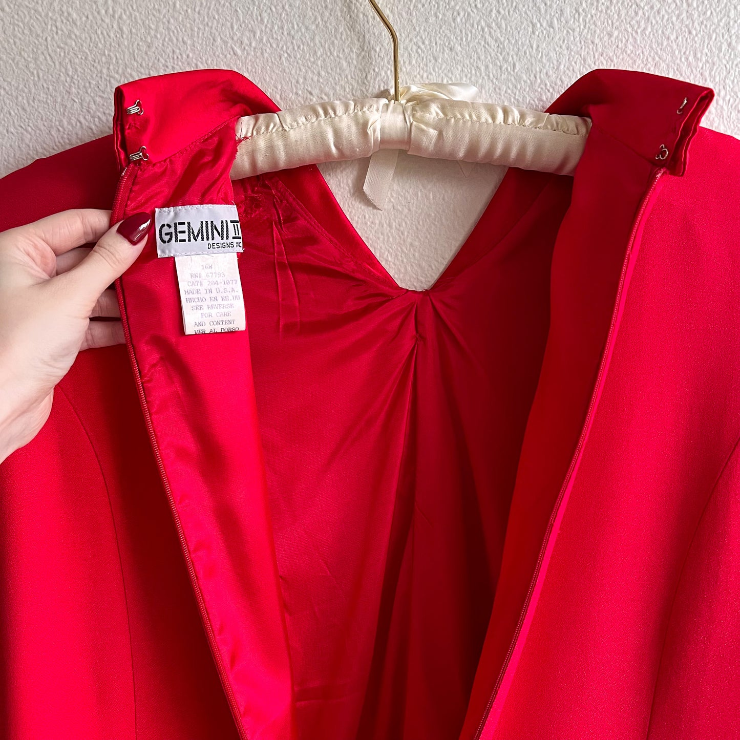 Deadstock 1980s Red Buttoned Collar Dress (L/XL)