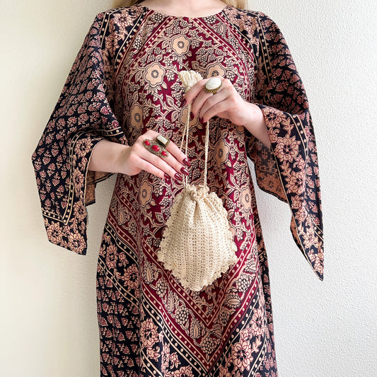 Edwardian Ivory Crochet Wristlet Small Handbag