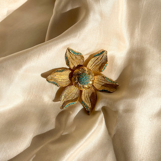 1960s Gold Flower Brooch With Turquoise Beads
