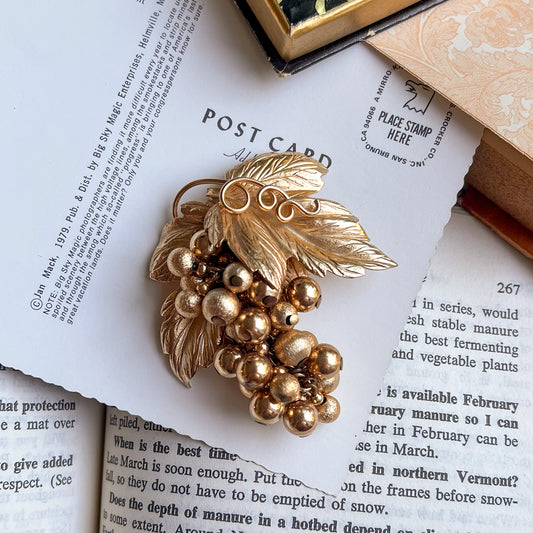 1960s Gold Tone Bountiful Grapes Brooch