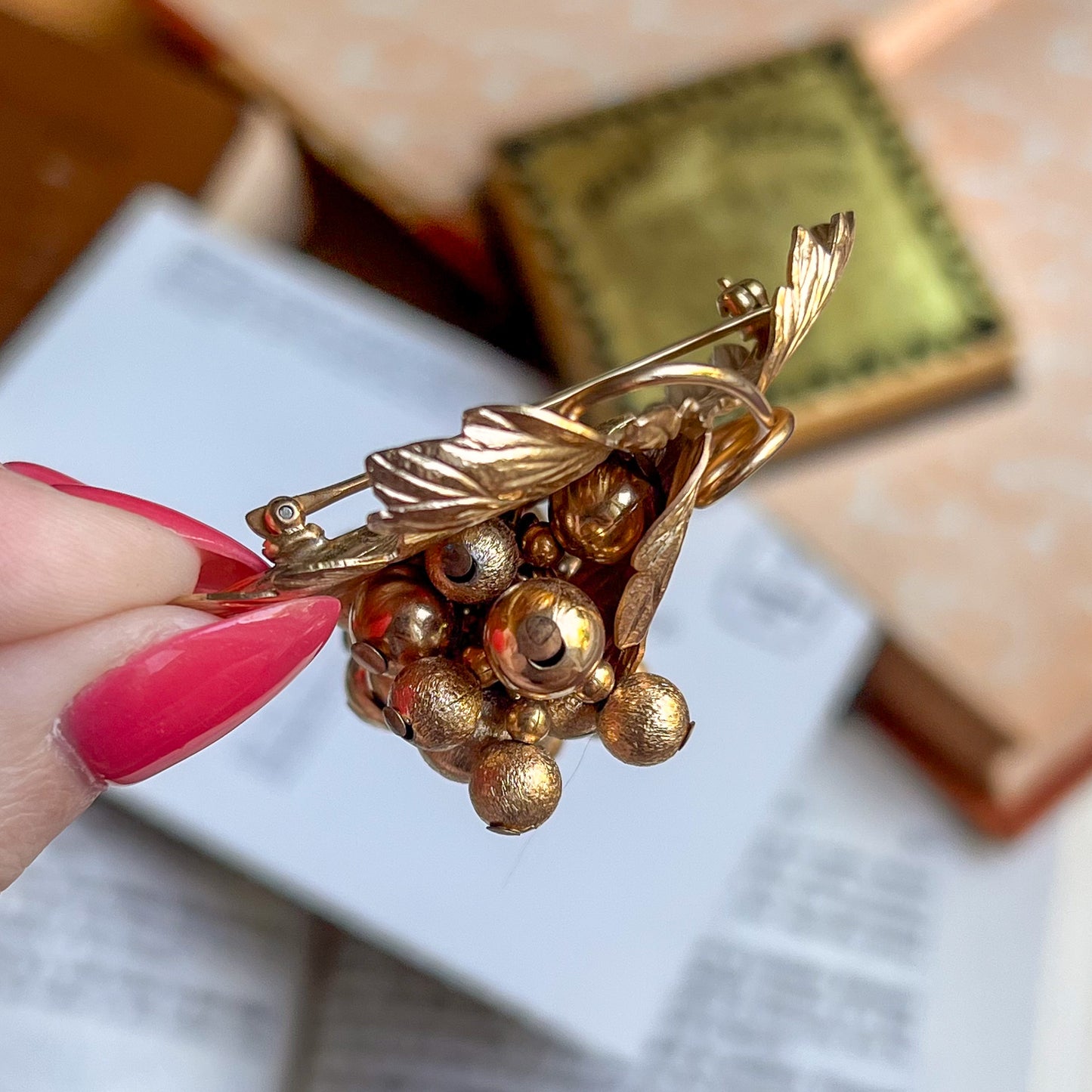 1960s Gold Tone Bountiful Grapes Brooch