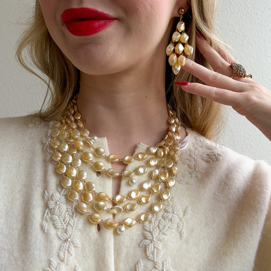 Stunning 1950s Faux Flat Pearls Necklace and Earring Set