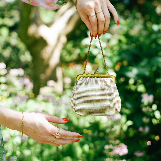 1970s Whiting & Davis White Enamel Mesh Evening Purse