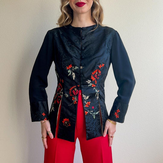 Vintage Chinese Silk Blouse With Flower Embroidery (S/M)