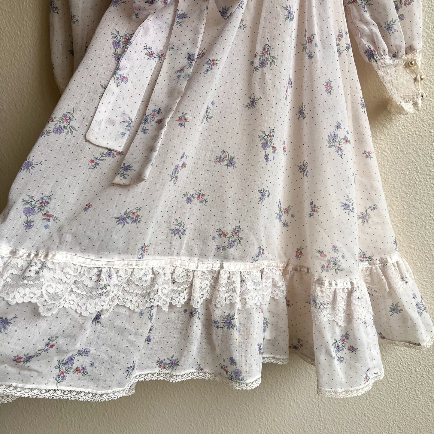 1970s Gunne Sax Babydoll Dress Wtih Dainty Floral Print (XS)