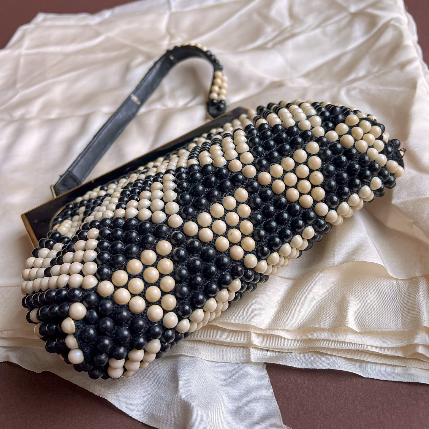 1940s Black and White Triangle Pattern Handbag