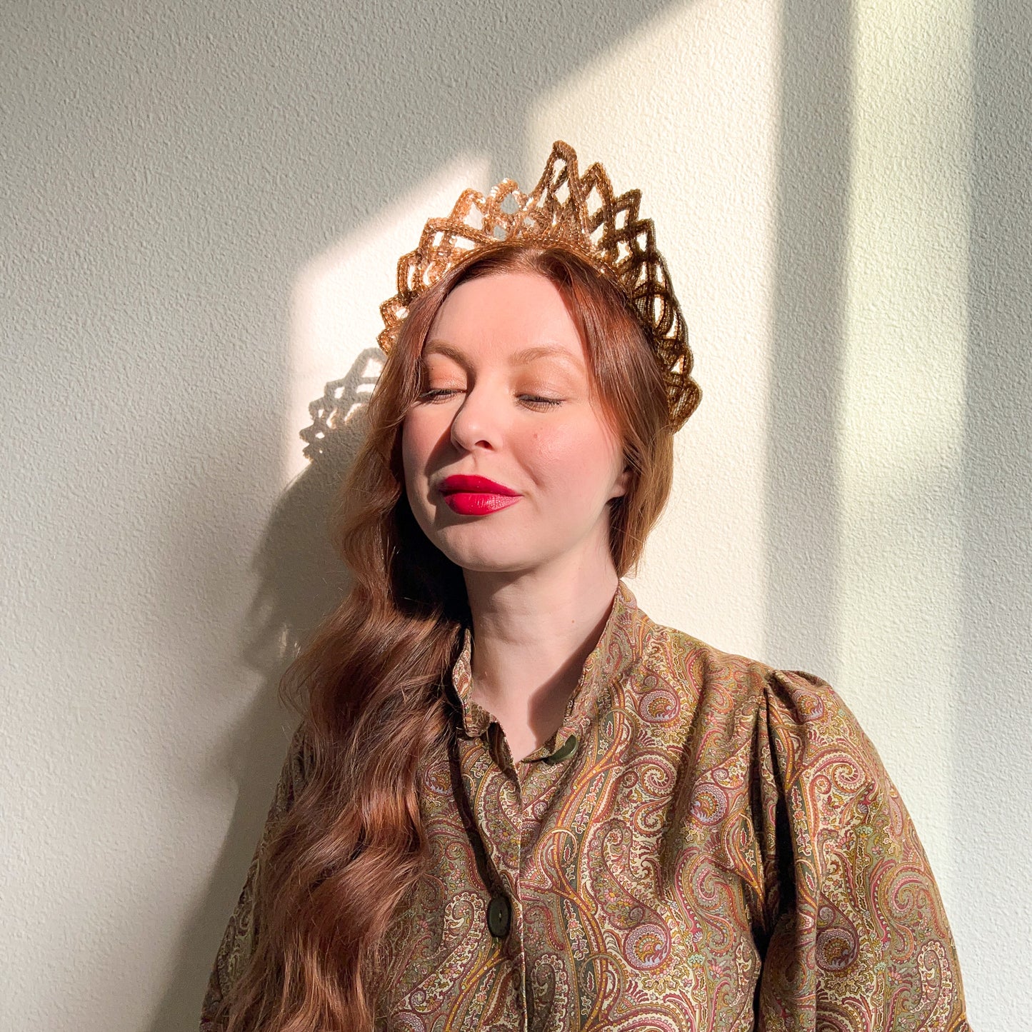 Beautiful 1940s Bronze Sequins Headband