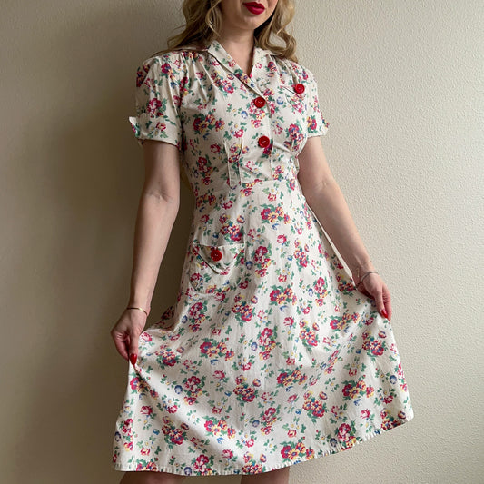 1940s Floral Print Cotton Dress With Red Buttons (XS/S)