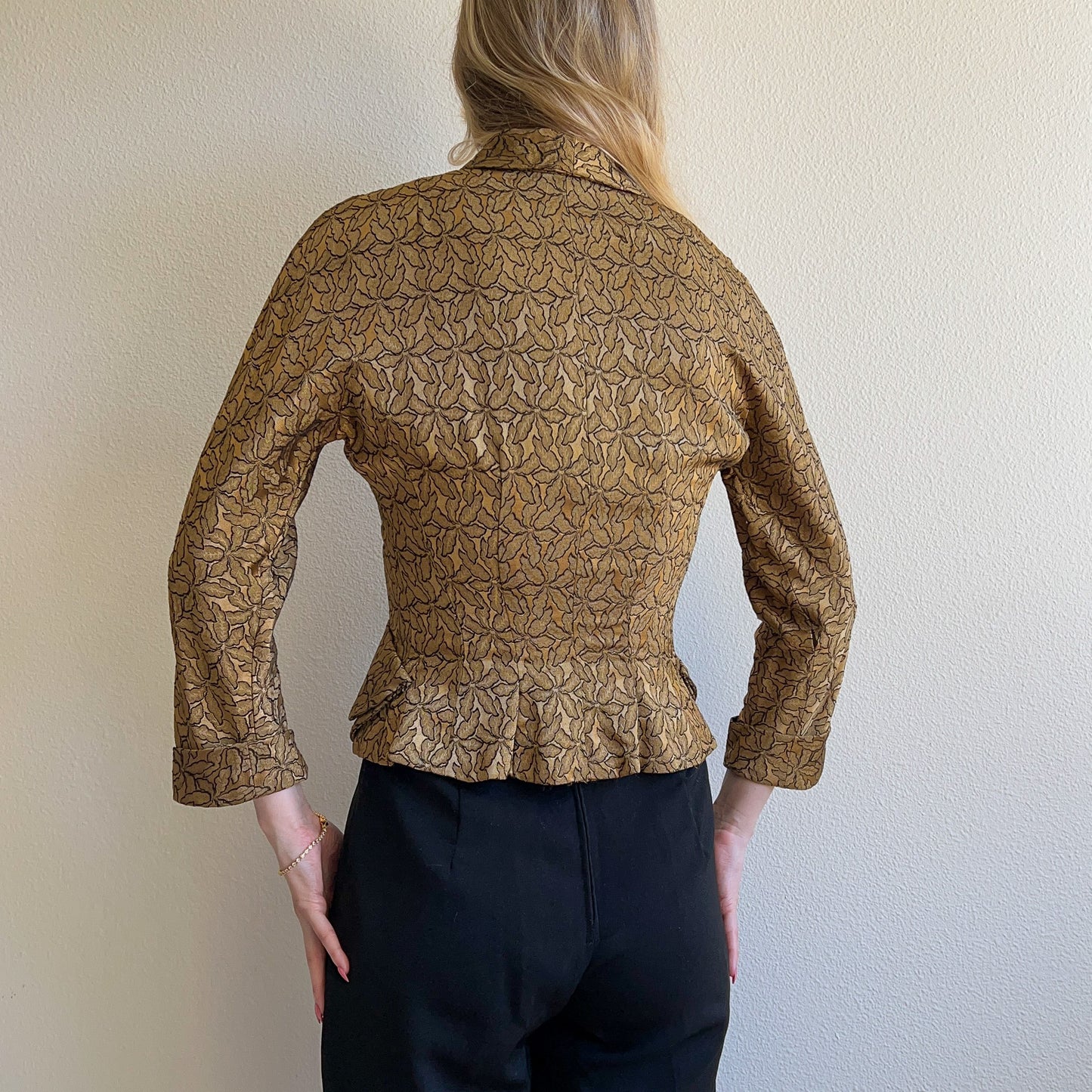 1940s Gold Floral Pattern Buttoned Jacket (XS/S)