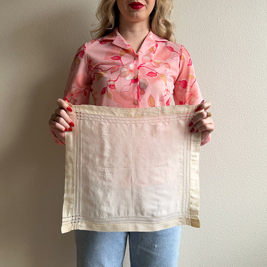 1940s Ivory Handkerchief With Eyelet Border