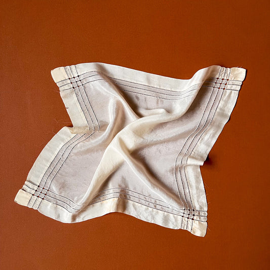 1940s Ivory Handkerchief With Eyelet Border