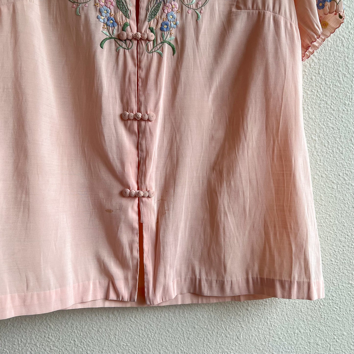 1940s Pink Cotton Blouse With Floral Embroidery (M/L)