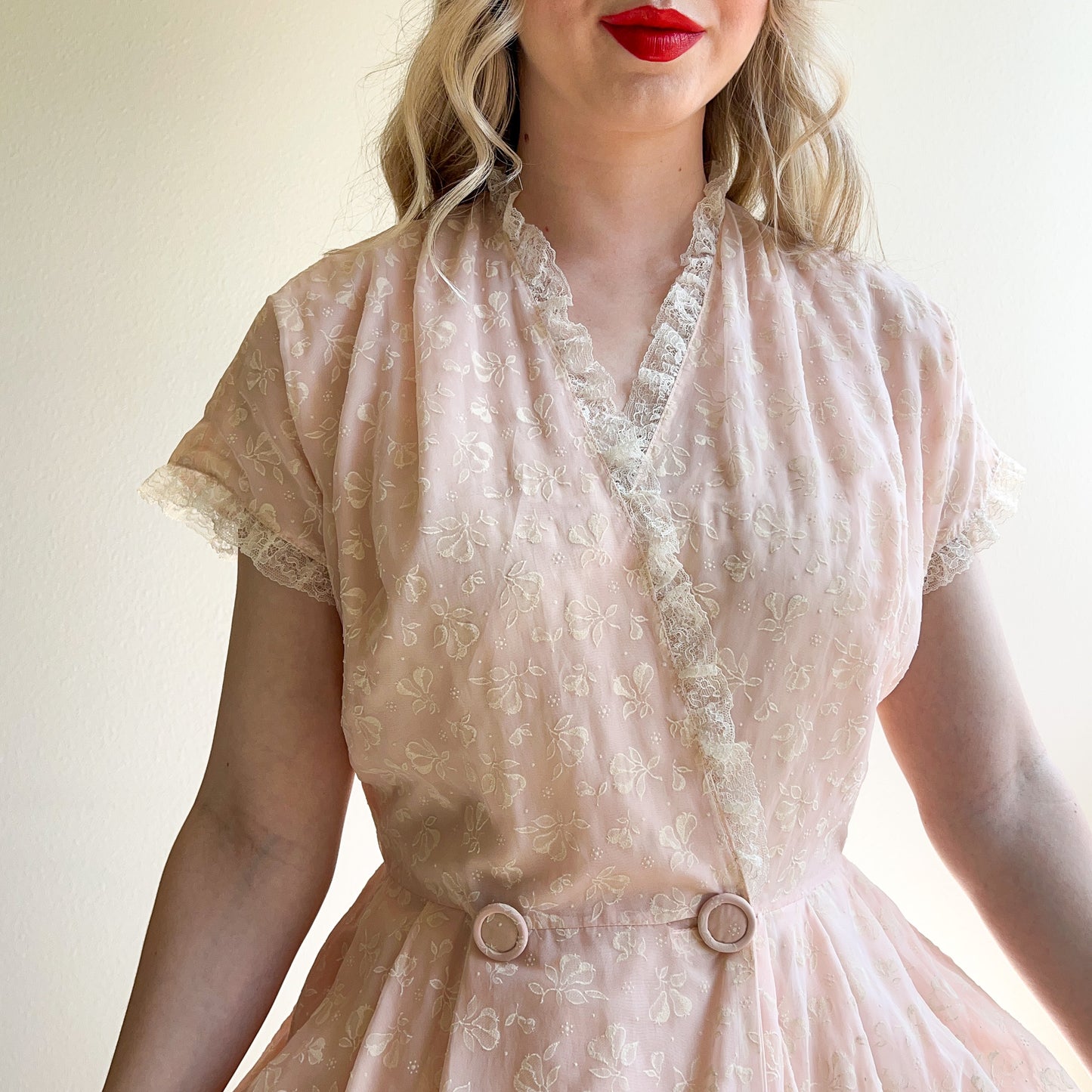 1940s Pale Pink House Dress With Pear Pattern (M/L)