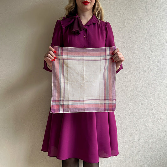 1940s Cream Handkerchief With Purple Plaid