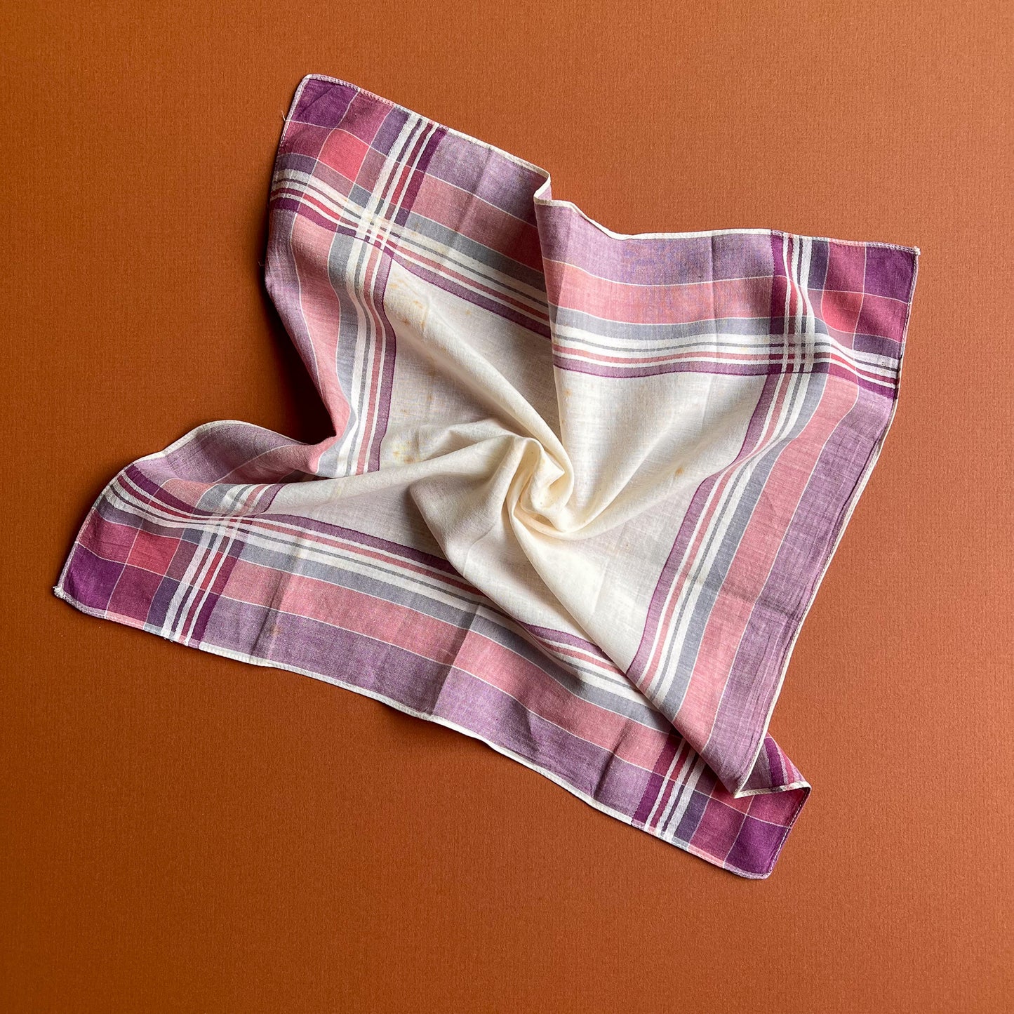 1940s Cream Handkerchief With Purple Plaid