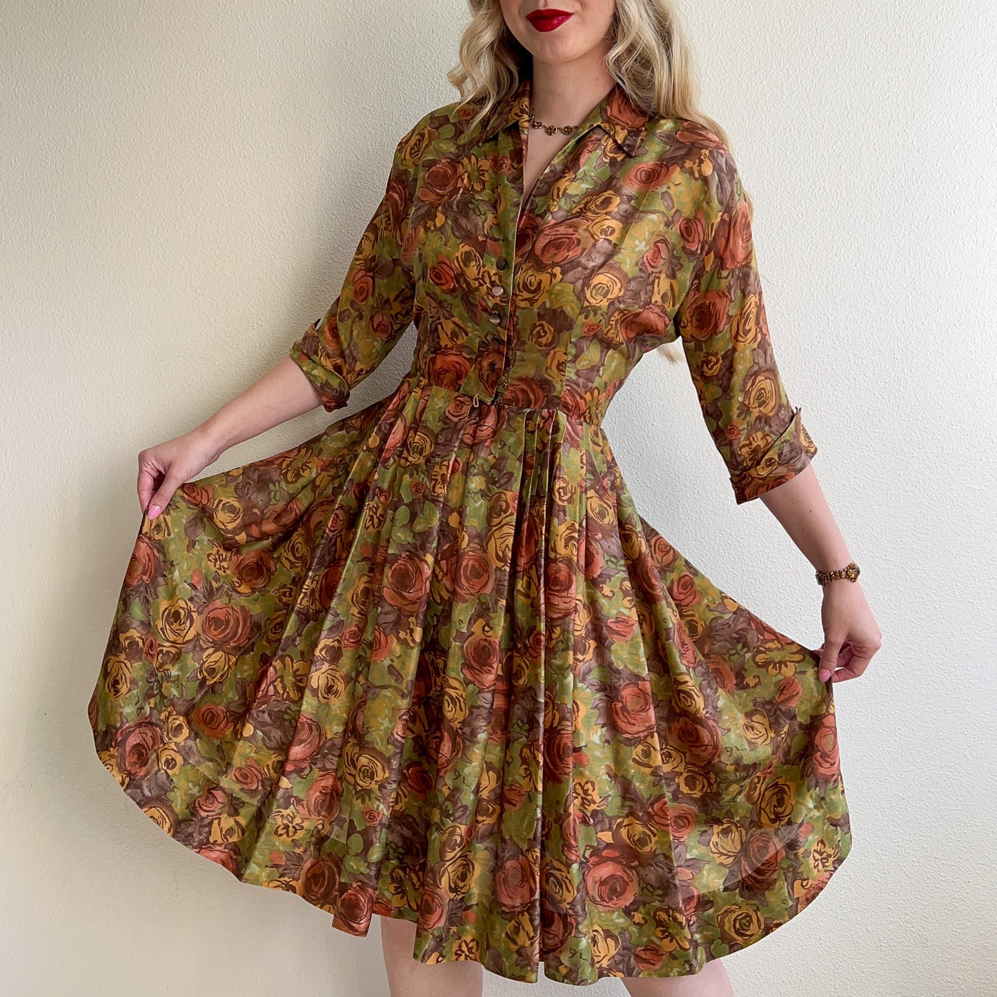 1950s Rich Autumnal Pattern Silk Dress (M/L)