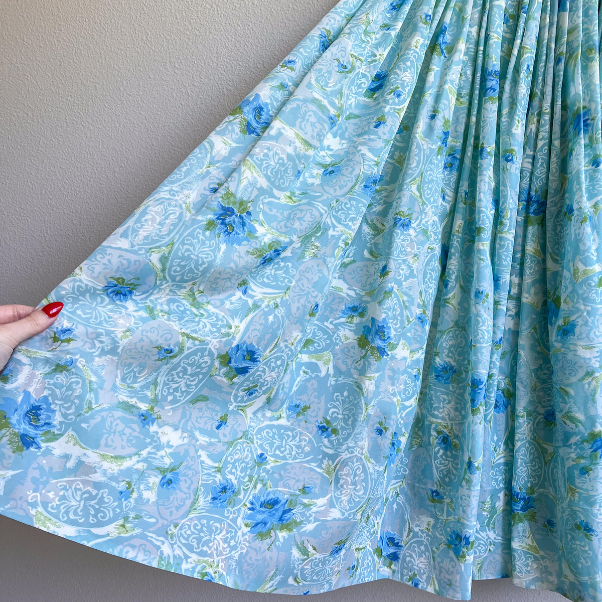 Glamorous 1950s Blue Floral Chiffon Cocktail Dress (S)