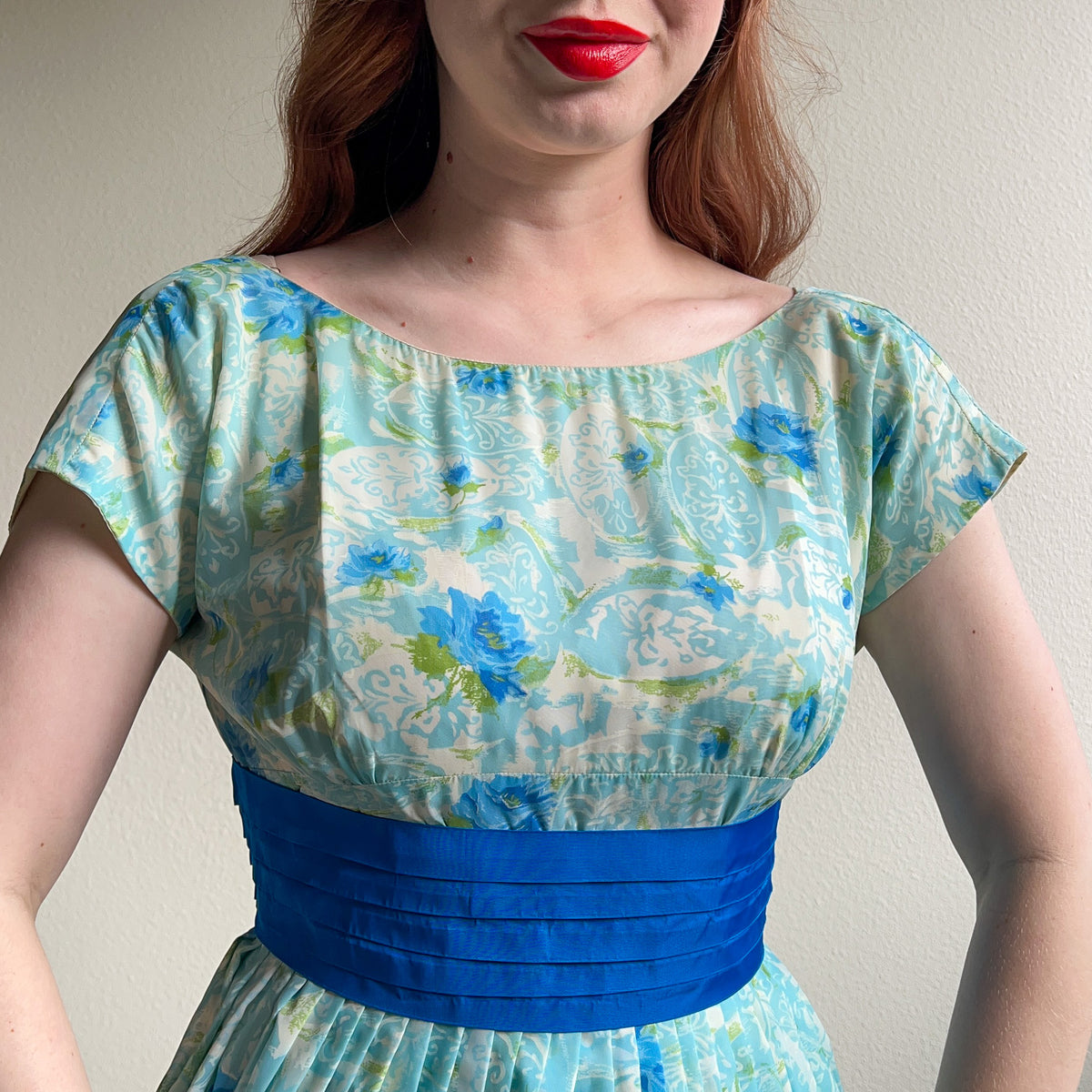 Glamorous 1950s Blue Floral Chiffon Cocktail Dress (S)